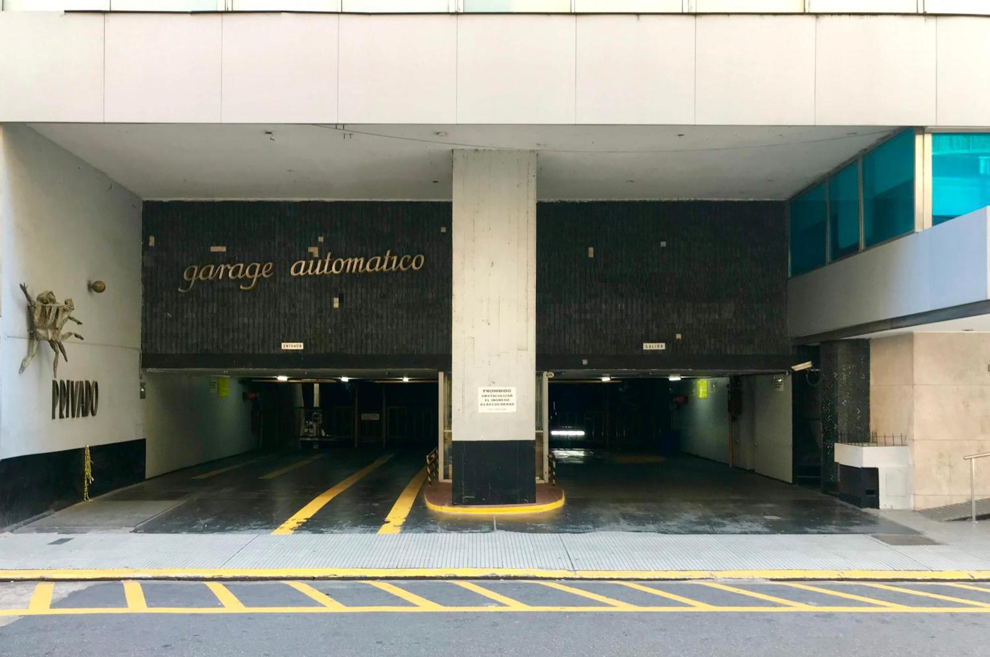 Apartamento Av Corrientes con estacionamiento Ciudad Autónoma de Ciudad Autónoma de Buenos Aires Exterior foto